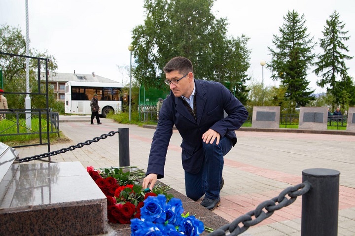 комс2 в.jpg комс2 в.jpg